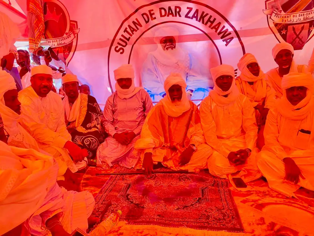 Tchad : l'État fédéral est une "idée diabolique" visant le "malheur" du pays, estime le Sultan de Dar Zakhawa