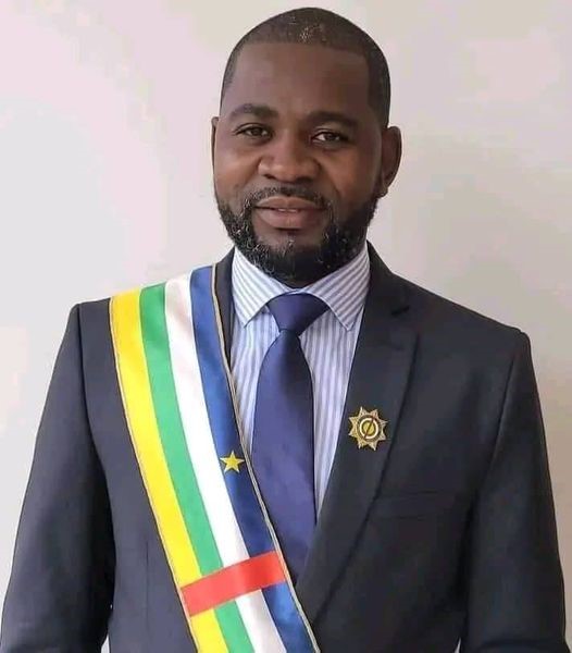 Centrafrique : Arrestation de Dominique Yandocka, Député du 4ème Arrondissement de Bangui Centrafrique : Arrestation de Dominique Yandocka, Député du 4ème Arrondissement de Bangui