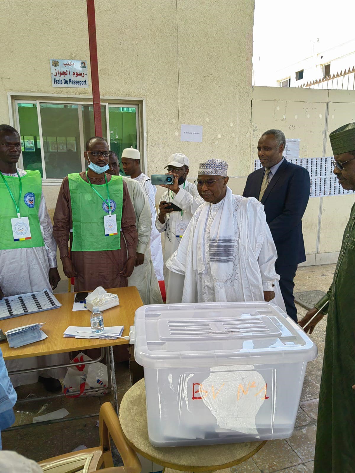 Le Référendum constitutionnel au Tchad : Les opérations du vote référendaire des Tchadiens résidents à Djeddah (Royaume d'Arabie Saoudite) se poursuivent dans de bonnes conditions