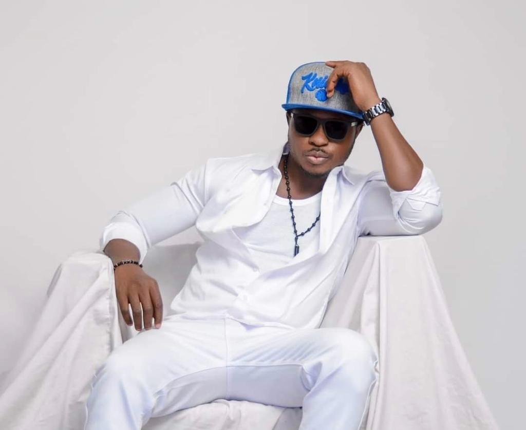 Musique : Ray's Kim, un dernier concert au Tchad pour rendre hommage aux héros nationaux Musique : Ray's Kim, un dernier concert au Tchad pour rendre hommage aux héros nationaux