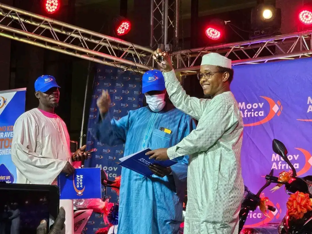 Tchad : Moov Africa offre 6 motos aux heureux gagnants de la promo KDO