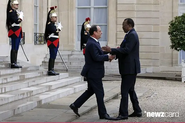 French President Francois Hollande (L) greets Chadian President Idriss Deby Itno as he arrives for a meeting at the Elysee Palace in Paris on May 14, 2015. AFP PHOTO / FRANCOIS GUILLOT (Photo credit should read FRANCOIS GUILLOT/AFP/Getty Images)