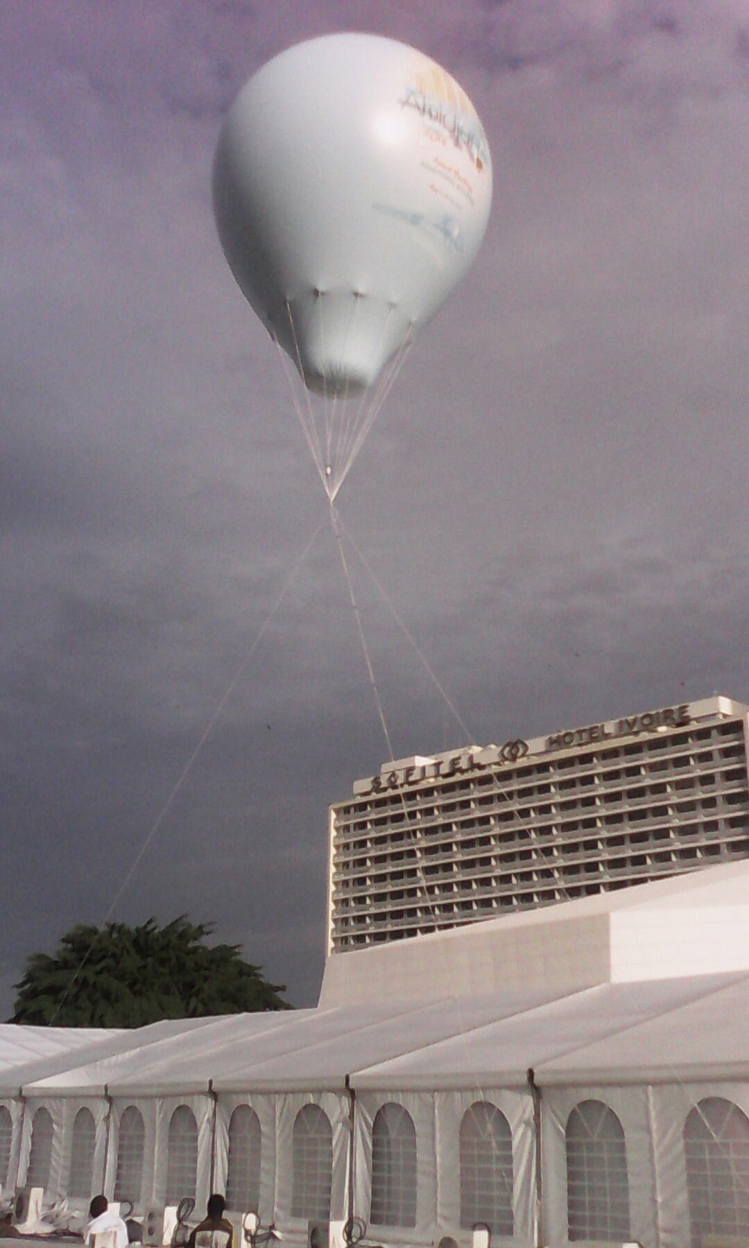 Assemblée annuelle de la Banque Africaine de Développement à Abidjan. Alwihda Info/DWW Assemblée annuelle de la Banque Africaine de Développement à Abidjan. Alwihda Info/DWW