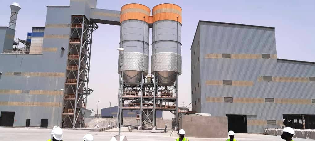 Tchad : le ministre de l'Industrie et du Commerce visite la CIMAF, focus sur la production de ciment Tchad : le ministre de l'Industrie et du Commerce visite la CIMAF, focus sur la production de ciment