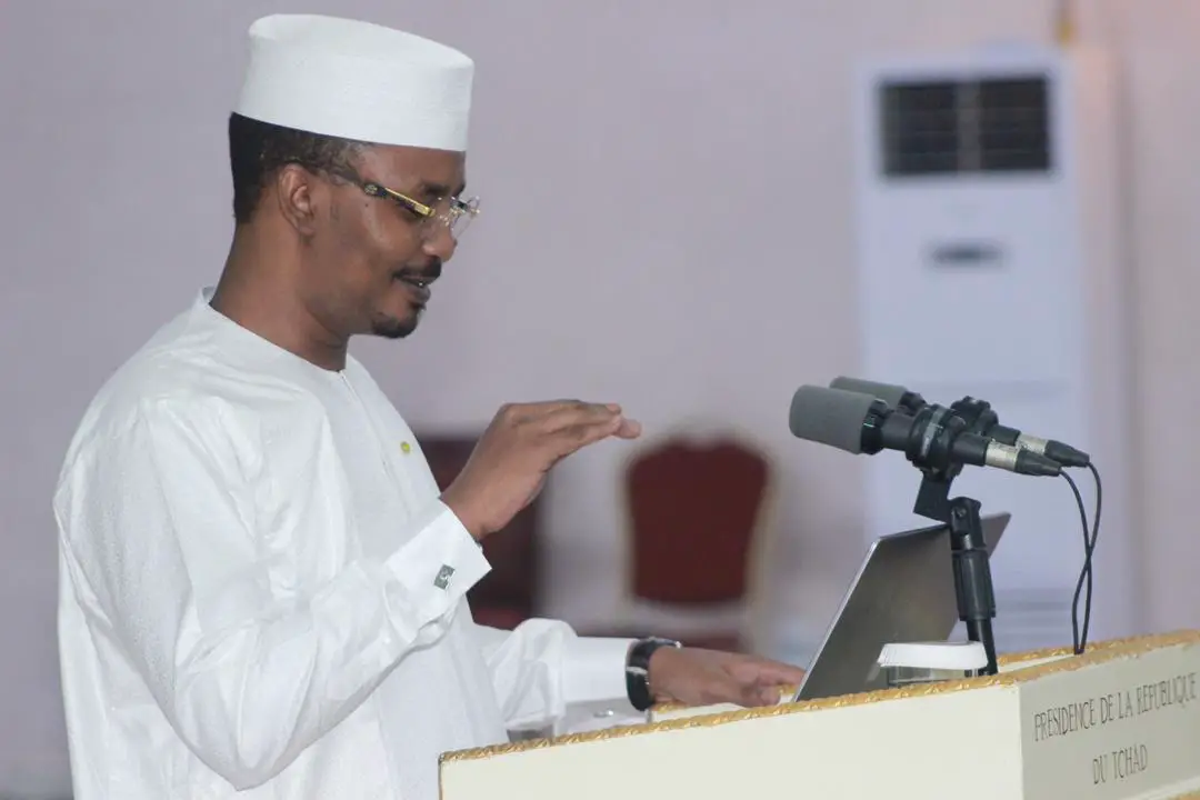 De Bédouin à Président : Mahamat Idriss Deby Itno partage son parcours inspirant