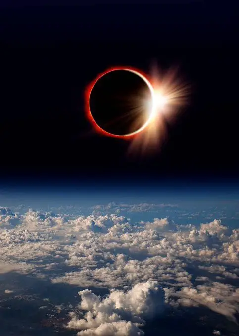 Astrologie : Une éclipse solaire totale sera observée ce 8 avril après la précédente en 1932