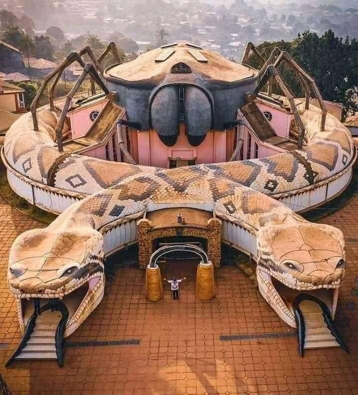 Cameroun : Inauguration du musée des Rois Bamoun riche de plus de 12 500 trésors historiques Cameroun : Inauguration du musée des Rois Bamoun riche de plus de 12 500 trésors historiques