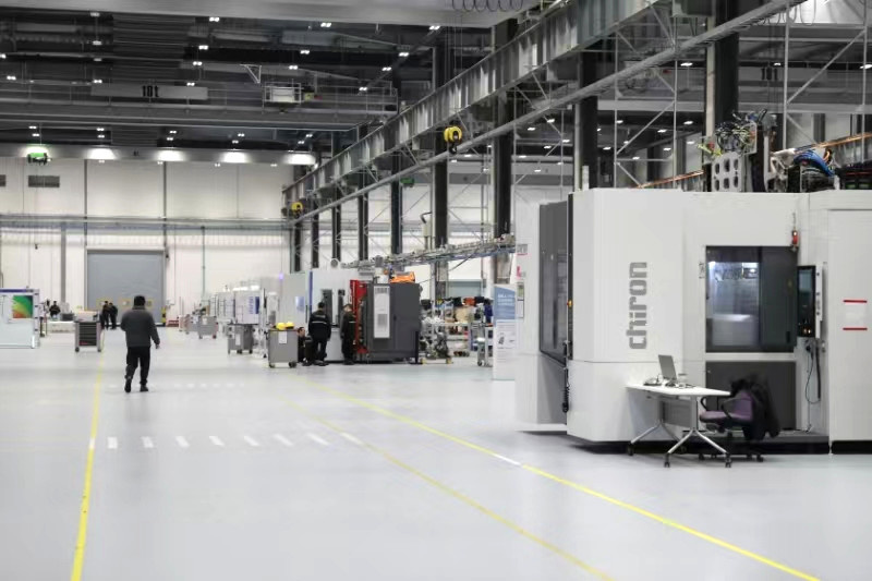 Photo shows a workshop of Chiron Machine Tool (Taicang) Co., Ltd. (Photo by Liu Zhonghua/People's Daily) Photo shows a workshop of Chiron Machine Tool (Taicang) Co., Ltd. (Photo by Liu Zhonghua/People's Daily)