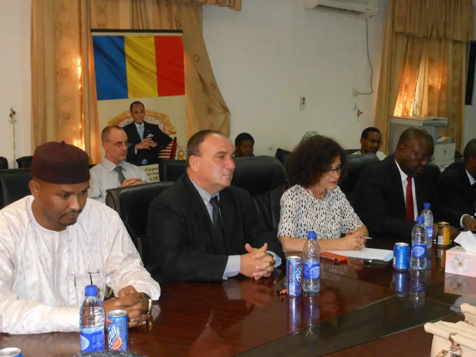Tchad : Signature de deux conventions de financement pour l'éductation et l'élevage pastoral