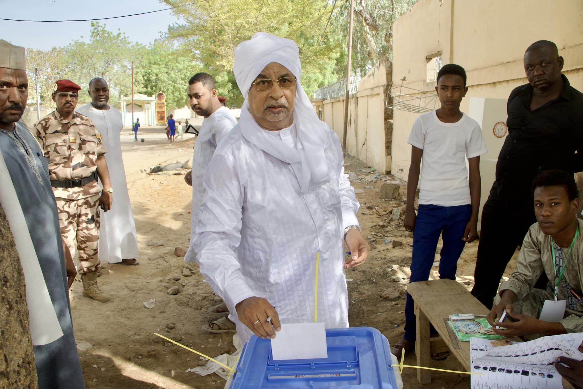 Présidentielle au Tchad : Le Ministre des Affaires Étrangères a rempli son devoir civique