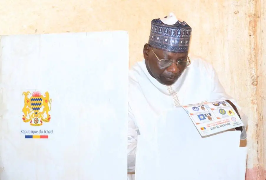 Tchad : le candidat Bongoro Théophile félicite Mahamat Idriss Deby pour sa victoire à la présidentielle