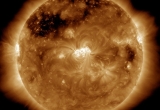 Une tempête solaire a commencé à toucher la Terre et pourrait entraîner des coupures d'Internet