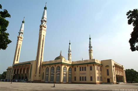 Mosquée Fayçal – Crédit photo: visionguinee.org
