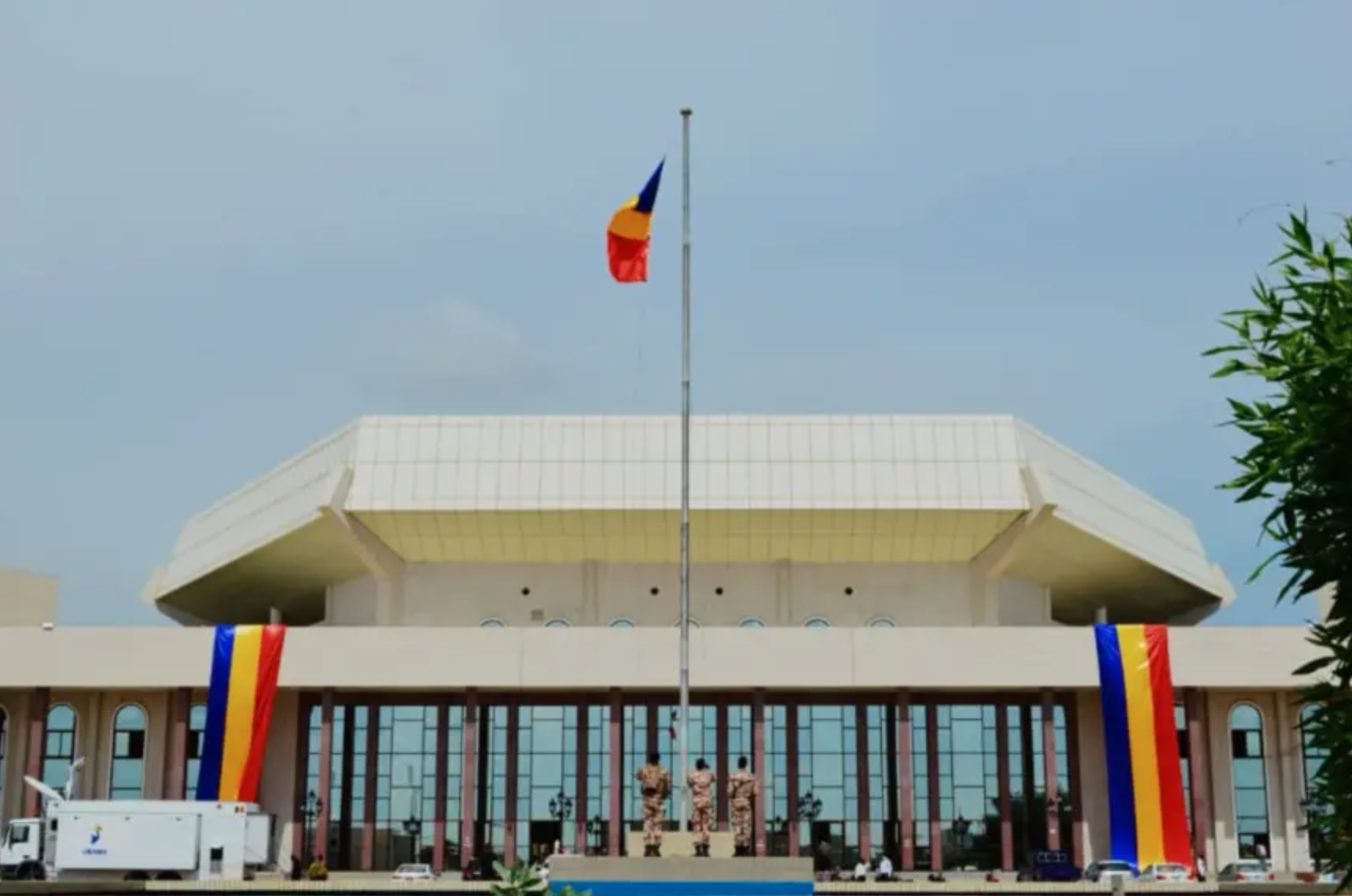 Restriction d’accès à l’information au Tchad : des médias boycottent l’investiture Restriction d’accès à l’information au Tchad : des médias boycottent l’investiture