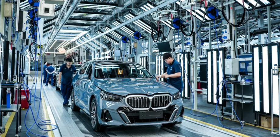 Photo shows a workshop of the BMW production base in Shenyang, capital of northeast China's Liaoning province. (Photo from the WeChat public account of the publicity department of Shenyang)