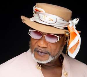 RDC: Koffi Olomide convoqué par le Conseil de l'audiovisuel pour des propos sur la guerre dans l’Est du pays RDC: Koffi Olomide convoqué par le Conseil de l'audiovisuel pour des propos sur la guerre dans l’Est du pays