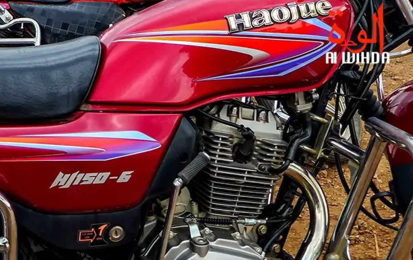 Tchad : pour avoir acheté une moto neuve, Romain est chassé du village Tchad : pour avoir acheté une moto neuve, Romain est chassé du village