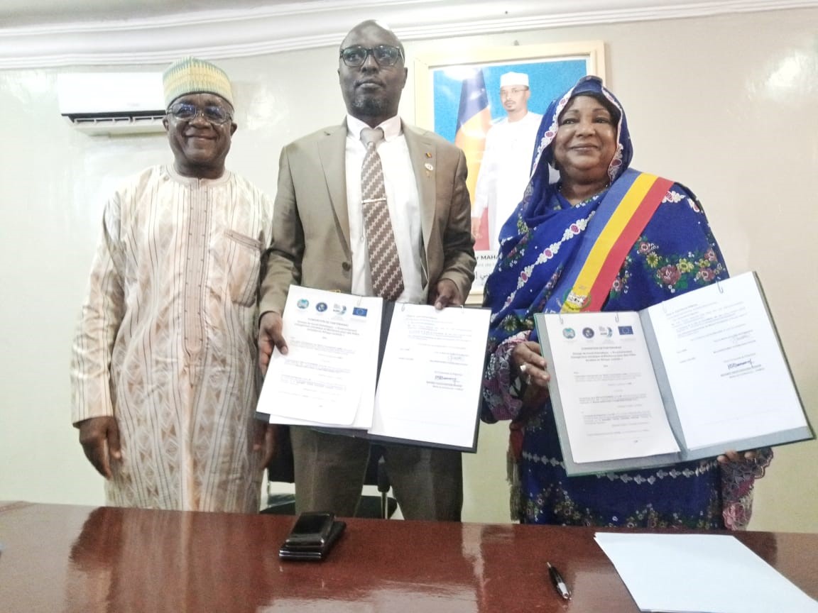 Tchad : Accord tripartite entre la ville de N'Djaména, l'AIMF et l'Université de N'Djaména Tchad : Accord tripartite entre la ville de N'Djaména, l'AIMF et l'Université de N'Djaména