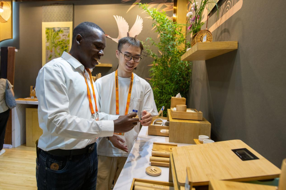 Photo shows environmentally friendly bamboo products exhibited at the comprehensive exhibition of the 2023 China International Fair for Trade in Services (CIFTIS), September 4, 2023. (Photo by Weng Qiyu/People's Daily Online) Photo shows environmentally friendly bamboo products exhibited at the comprehensive exhibition of the 2023 China International Fair for Trade in Services (CIFTIS), September 4, 2023. (Photo by Weng Qiyu/People's Daily Online)