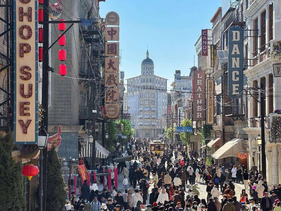 Photo taken on Feb. 3, 2025 shows tourists visiting the Laoling Film Studio in Dezhou, east China's Shandong province, where the movie "Detective Chinatown 1900" was filmed. (Photo by Guo Zhihua/Xinhua)