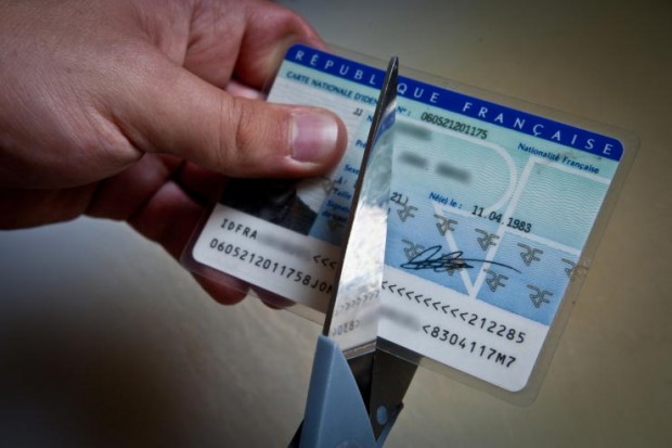 Déchéance discriminatoire de la nationalité : la France est-elle toujours un Etat de droit ? Déchéance discriminatoire de la nationalité : la France est-elle toujours un Etat de droit ?