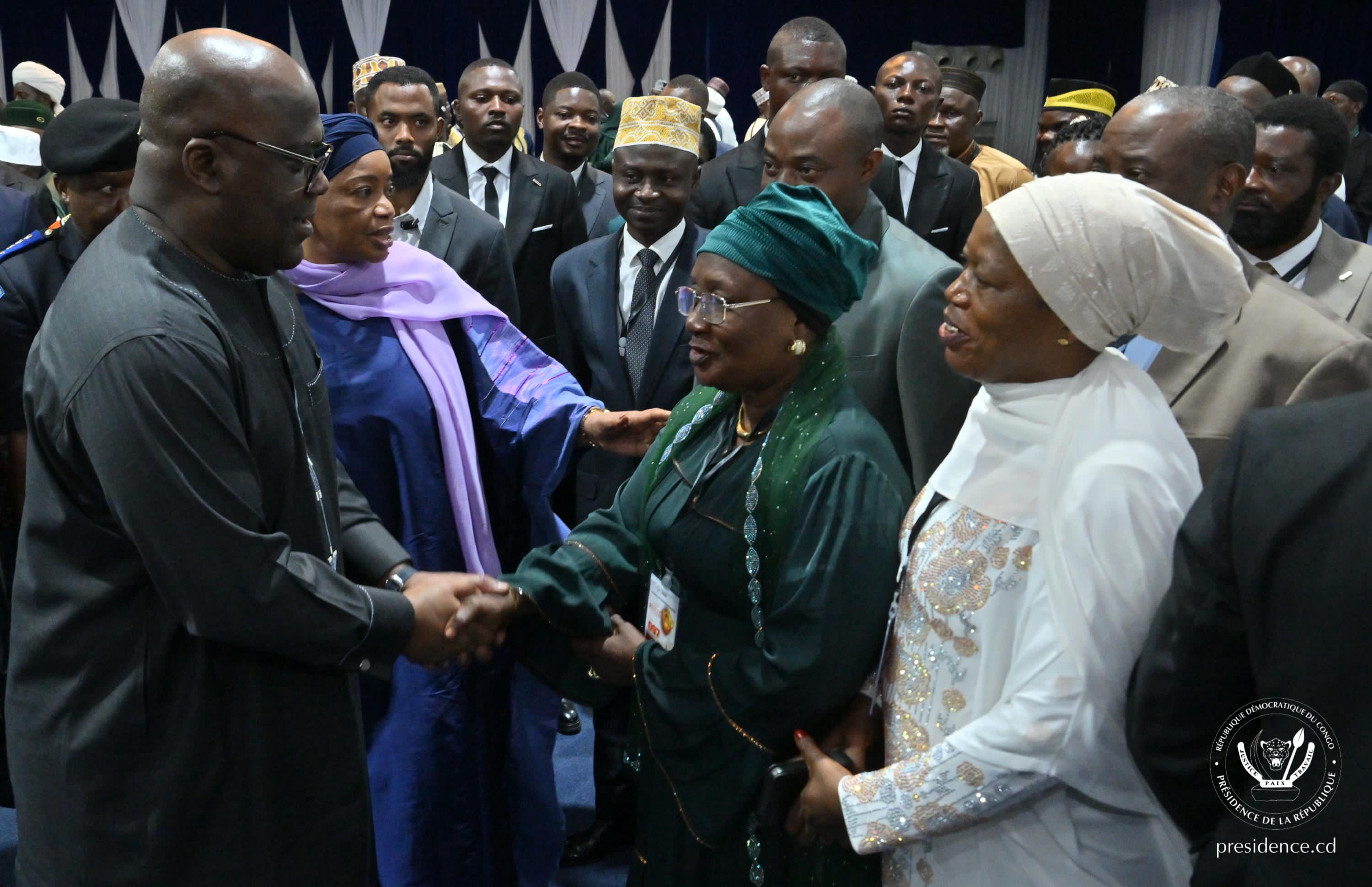 Clôture du Ramadan : le Président Tshisekedi a reçu la communauté musulmane de Kinshasa