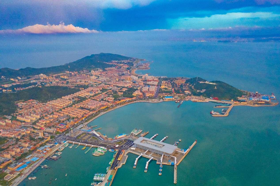 An aerial drone photo shows Changdao Island of Yantai, east China's Shandong province. (Photo by Zhang Weikang/People's Daily Online)