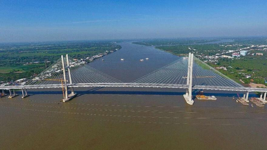 Photo shows the Cao Lanh Bridge built by a Chinese company in Vietnam. (Photo by Wu Feng)