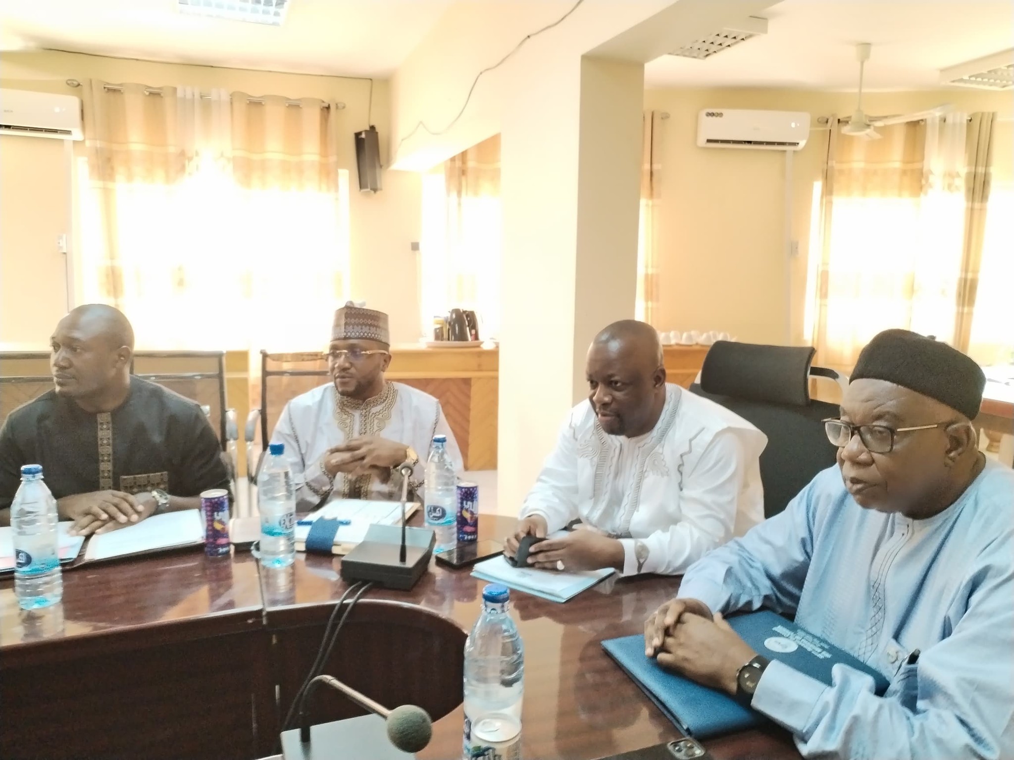 Tchad/Cameroun : Évaluation du stage des étudiants Tchadiens de l'ENAM Cameroun Tchad/Cameroun : Évaluation du stage des étudiants Tchadiens de l'ENAM Cameroun