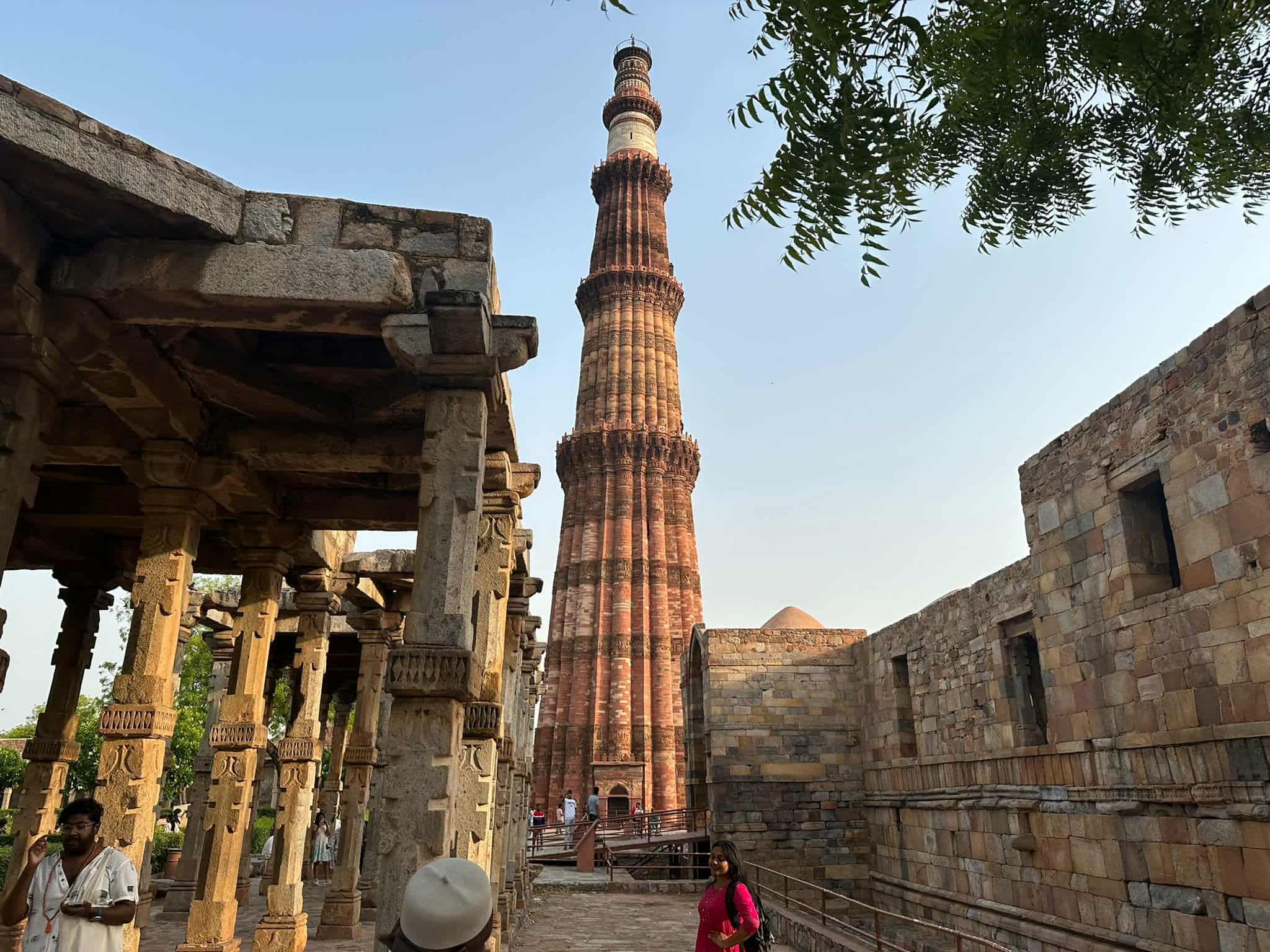 Inde : découverte du complexe Qûtb Minâr, joyau architectural de Delhi Inde : découverte du complexe Qûtb Minâr, joyau architectural de Delhi