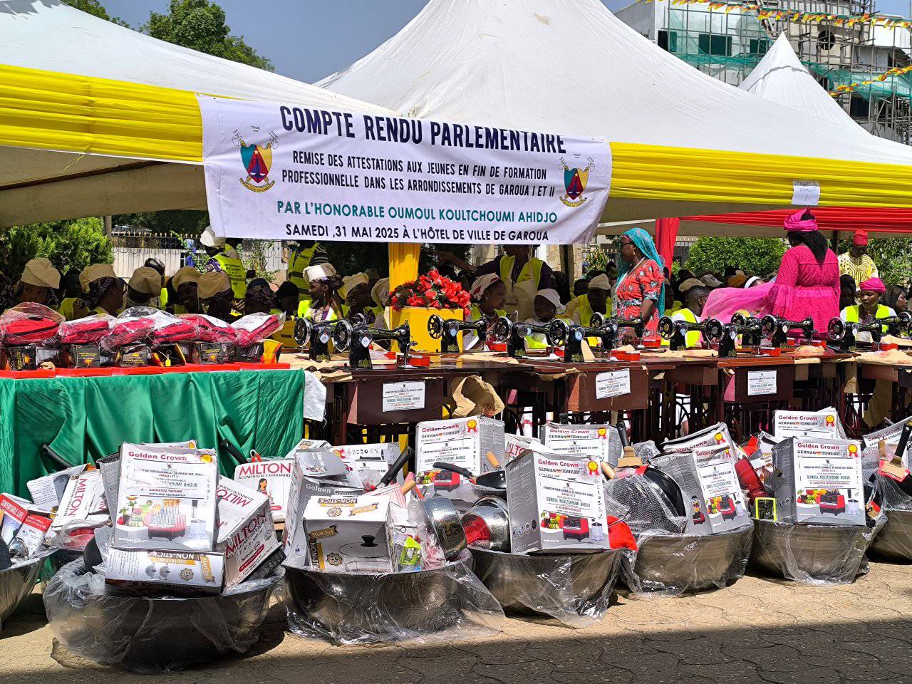 Cameroun : La députée Oumoul Koultchoumi Ahidjo offre une seconde chance à 122 jeunes de Garoua