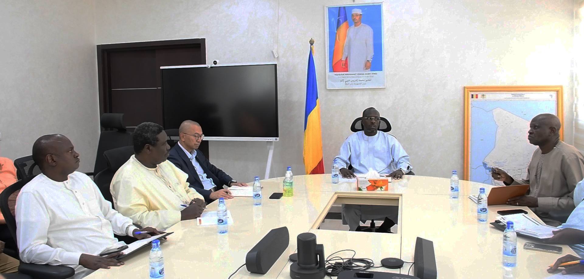 Tchad : Le ministre des Infrastructures mobilise les entreprises de TP face aux inondations à N'Djamena Tchad : Le ministre des Infrastructures mobilise les entreprises de TP face aux inondations à N'Djamena