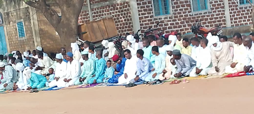 Tchad : La communauté musulmane de Bébédjia célèbre l'Aïd al-Adha sous le signe de la paix et du partage Tchad : La communauté musulmane de Bébédjia célèbre l'Aïd al-Adha sous le signe de la paix et du partage