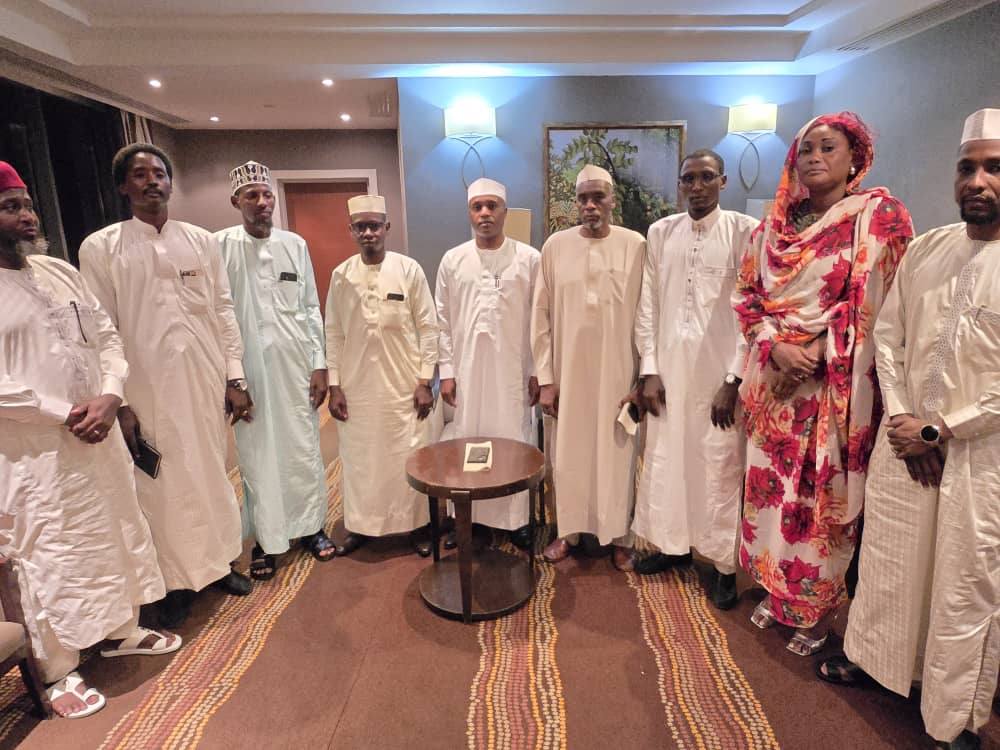 Tchad/Guinée Équatoriale : Le Ministre des Affaires Étrangères rencontre la communauté tchadienne à Malabo Tchad/Guinée Équatoriale : Le Ministre des Affaires Étrangères rencontre la communauté tchadienne à Malabo