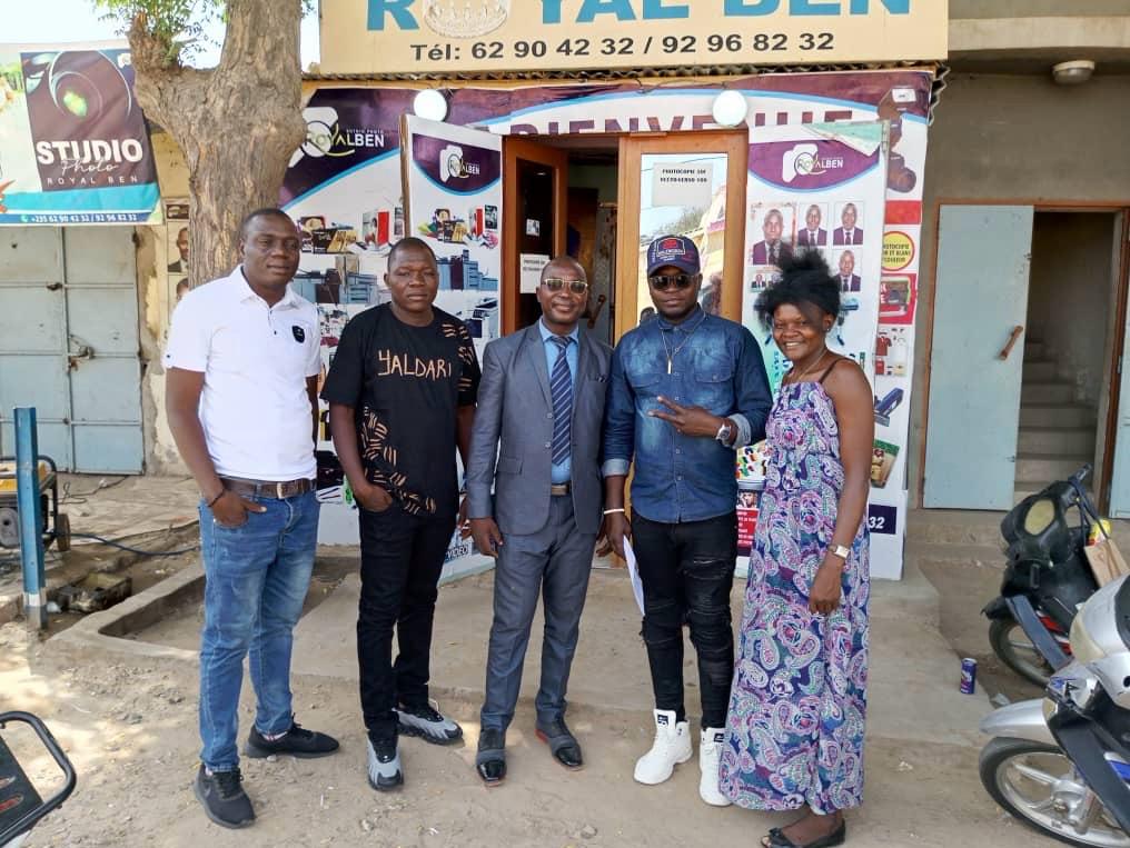 Tchad : Le Studio Photo Royal Ben s'associe au groupe Yaldari pour la promotion culturelle Tchad : Le Studio Photo Royal Ben s'associe au groupe Yaldari pour la promotion culturelle