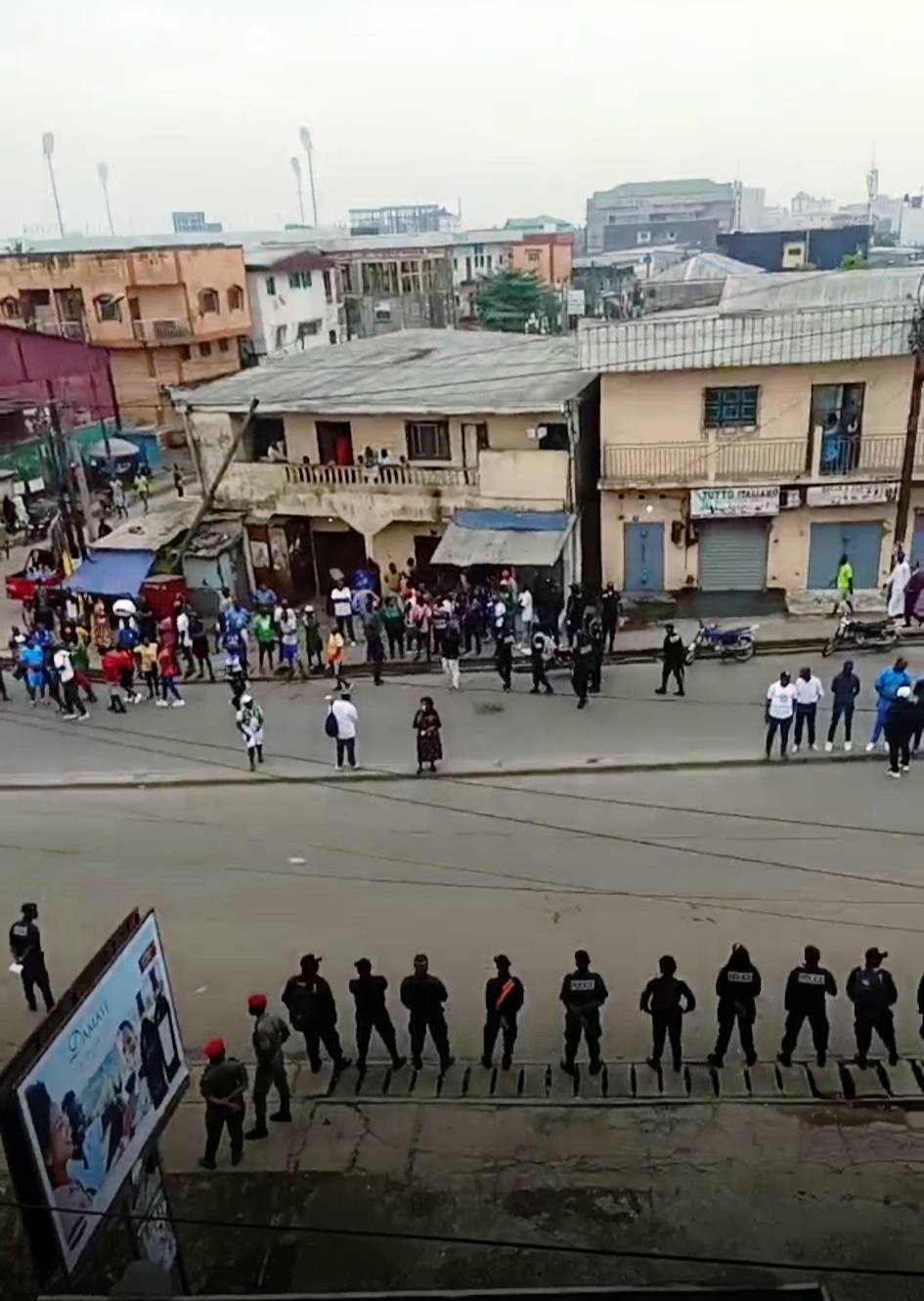 Cameroun : Dispositif sécuritaire renforcé à Douala pour le retour de Maurice Kamto Cameroun : Dispositif sécuritaire renforcé à Douala pour le retour de Maurice Kamto