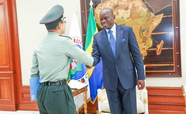 Gabon : Le Président Oligui Nguema reçoit la société chinoise Norinco pour renforcer la coopération en défense Gabon : Le Président Oligui Nguema reçoit la société chinoise Norinco pour renforcer la coopération en défense