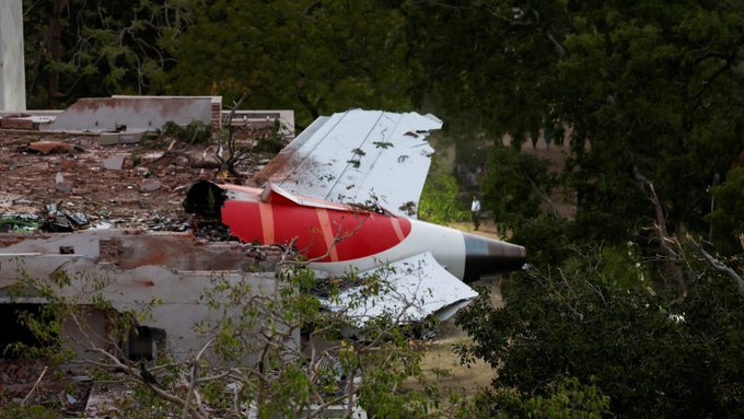 Tragédie aérienne : Le message de détresse du vol Air India AI171 révèle une perte de puissance Tragédie aérienne : Le message de détresse du vol Air India AI171 révèle une perte de puissance