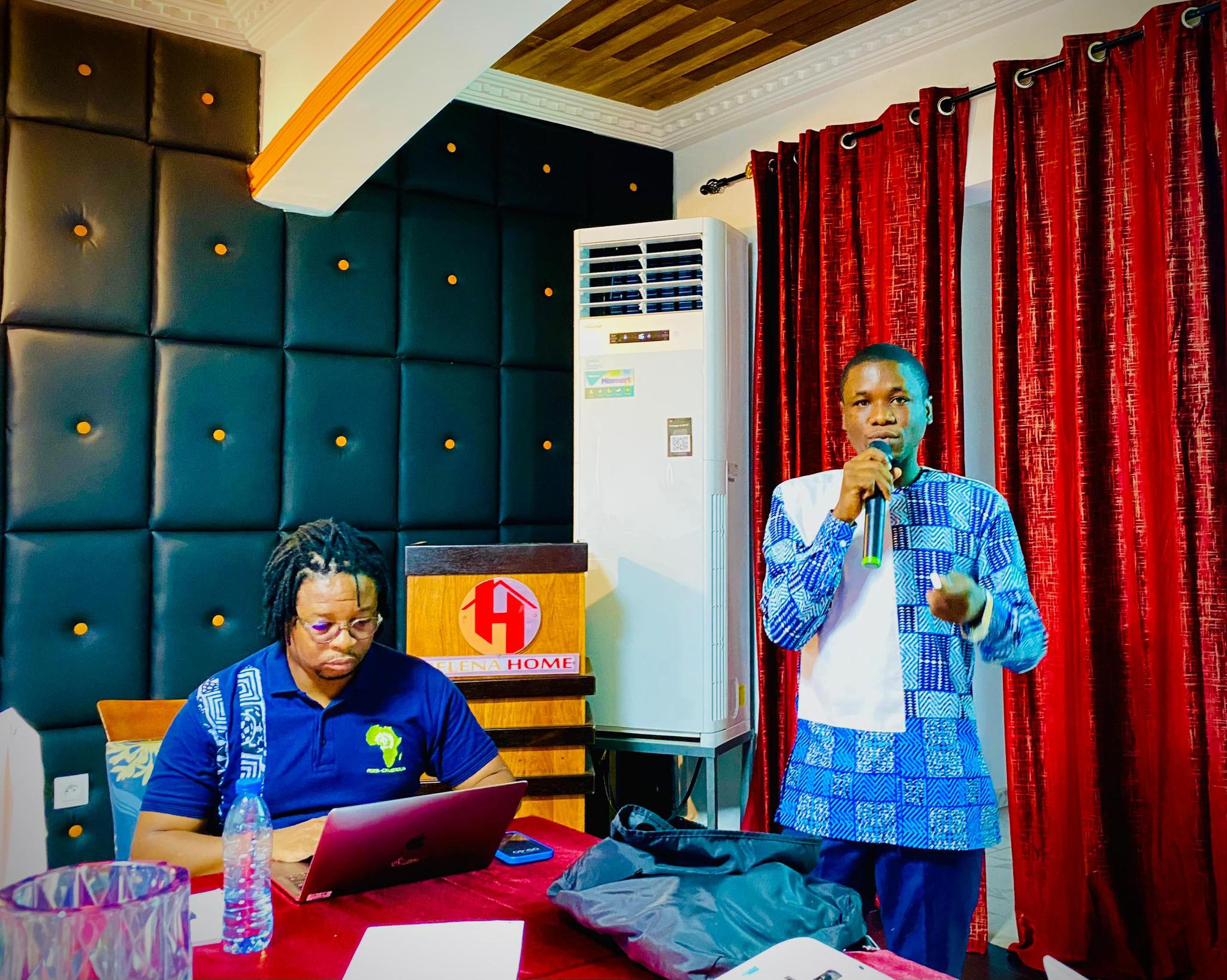 Images : Paul Joel Kamtchang Images : Paul Joel Kamtchang