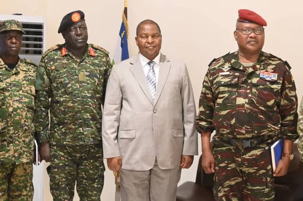 RCA : Recrutement de 1 800 jeunes pour une formation militaire en Ouganda RCA : Recrutement de 1 800 jeunes pour une formation militaire en Ouganda