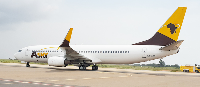 ASKY Airlines : des passagers tchadiens bloqués à Yaoundé dénoncent une annulation sans explication du vol KP64 ASKY Airlines : des passagers tchadiens bloqués à Yaoundé dénoncent une annulation sans explication du vol KP64