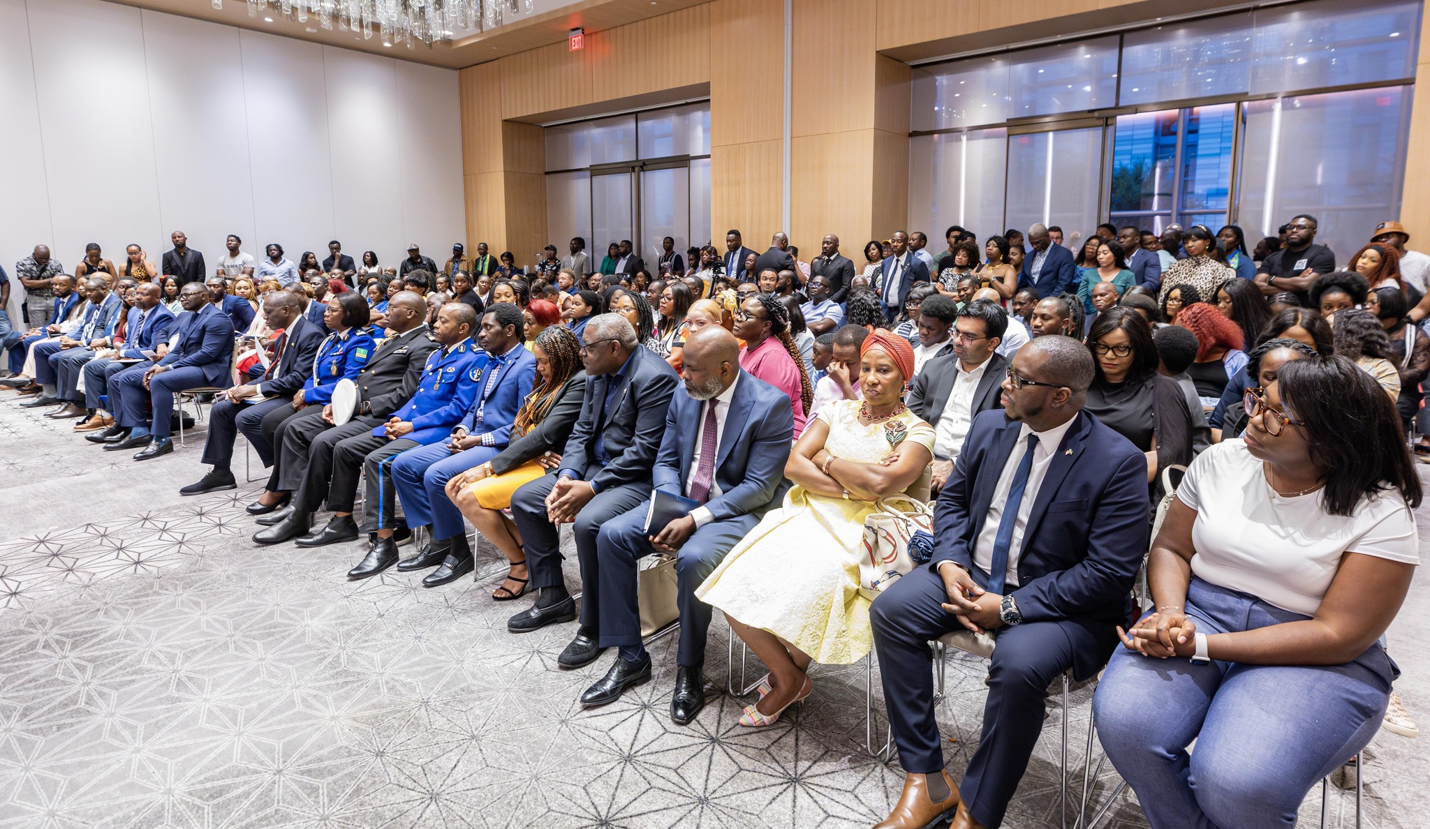 Gabon : le chef de l’État échange avec la communauté gabonaise résidant aux États-Unis Gabon : le chef de l’État échange avec la communauté gabonaise résidant aux États-Unis