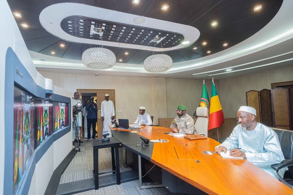 Sahel - Liptako-Gourma : Vers une transformation de l'ALG en Agence de développement de l'AES Sahel - Liptako-Gourma : Vers une transformation de l'ALG en Agence de développement de l'AES