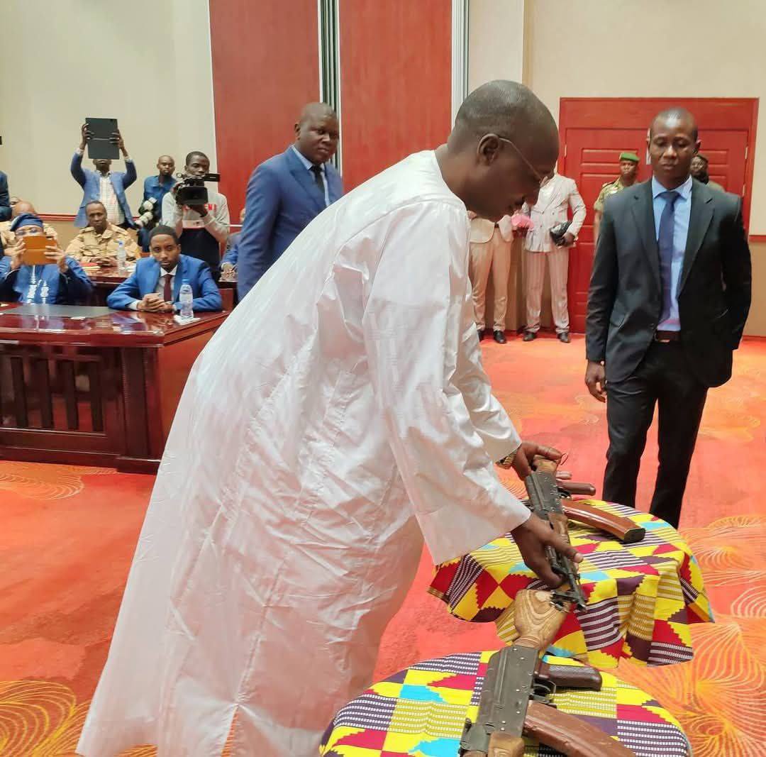 Centrafrique : Les Accords de Paix de N'Djamena concrétisés à Bangui grâce aux efforts de la RCA, du Tchad et de la Russie Centrafrique : Les Accords de Paix de N'Djamena concrétisés à Bangui grâce aux efforts de la RCA, du Tchad et de la Russie