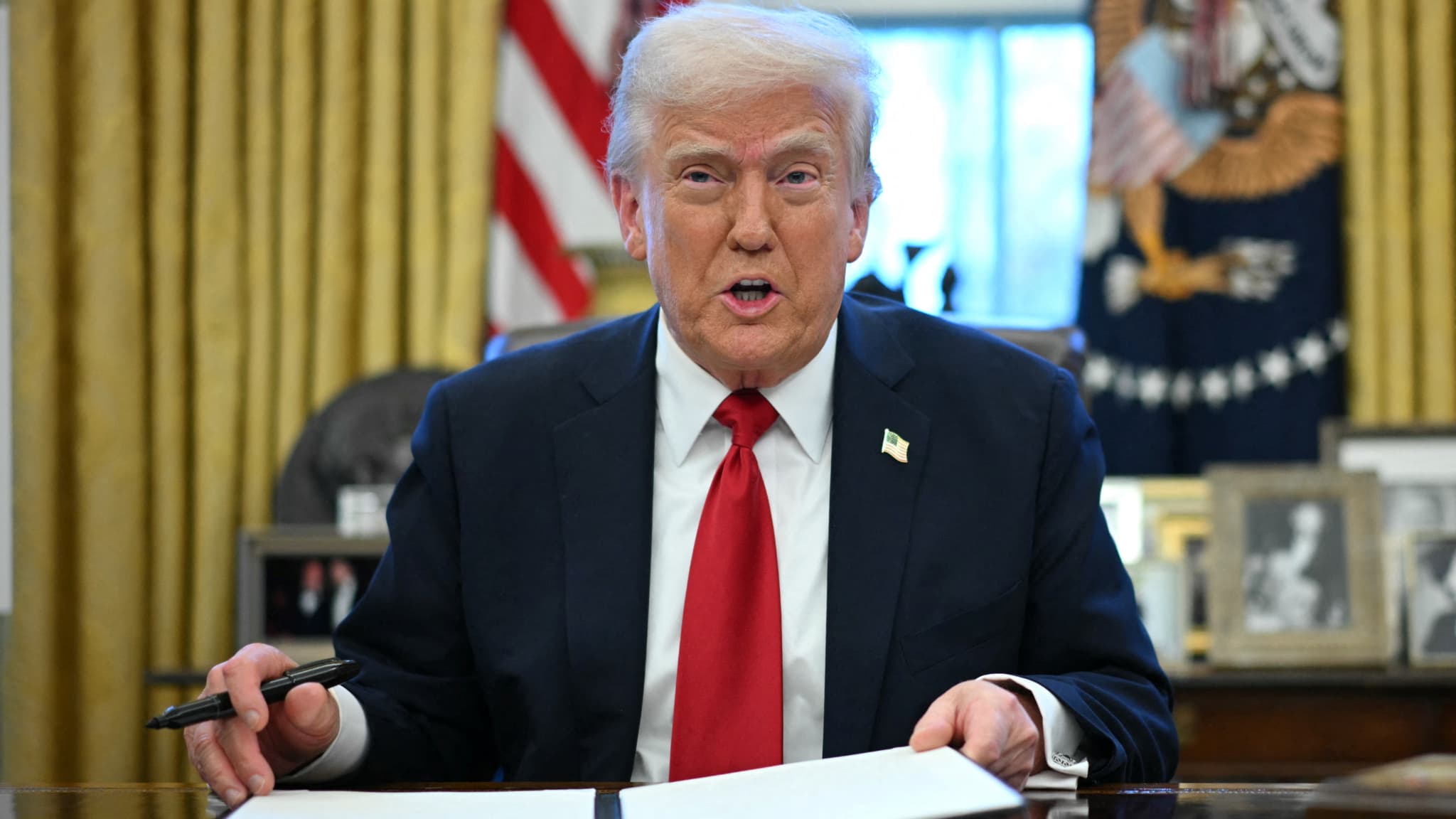 Trump signe un décret pour promouvoir l’exportation des technologies américaines en IA