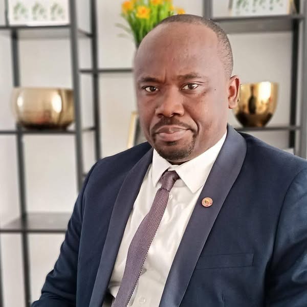 Léon Theiller ONANA, candidat RDPC recalé à la présidentielle de 2025 Léon Theiller ONANA, candidat RDPC recalé à la présidentielle de 2025