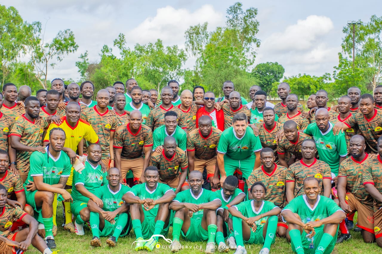 Burkina : des légendes du football africain expriment leur solidarité au président du Faso