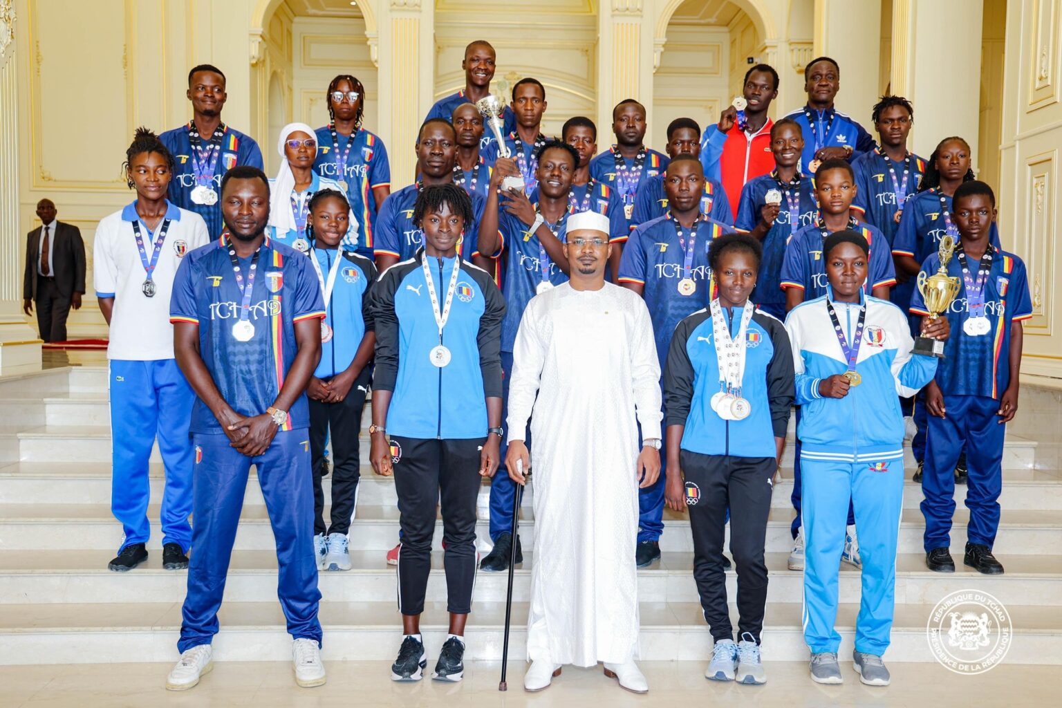 Sports : aux vaillants athlètes et karatekas, la patrie reconnaissante