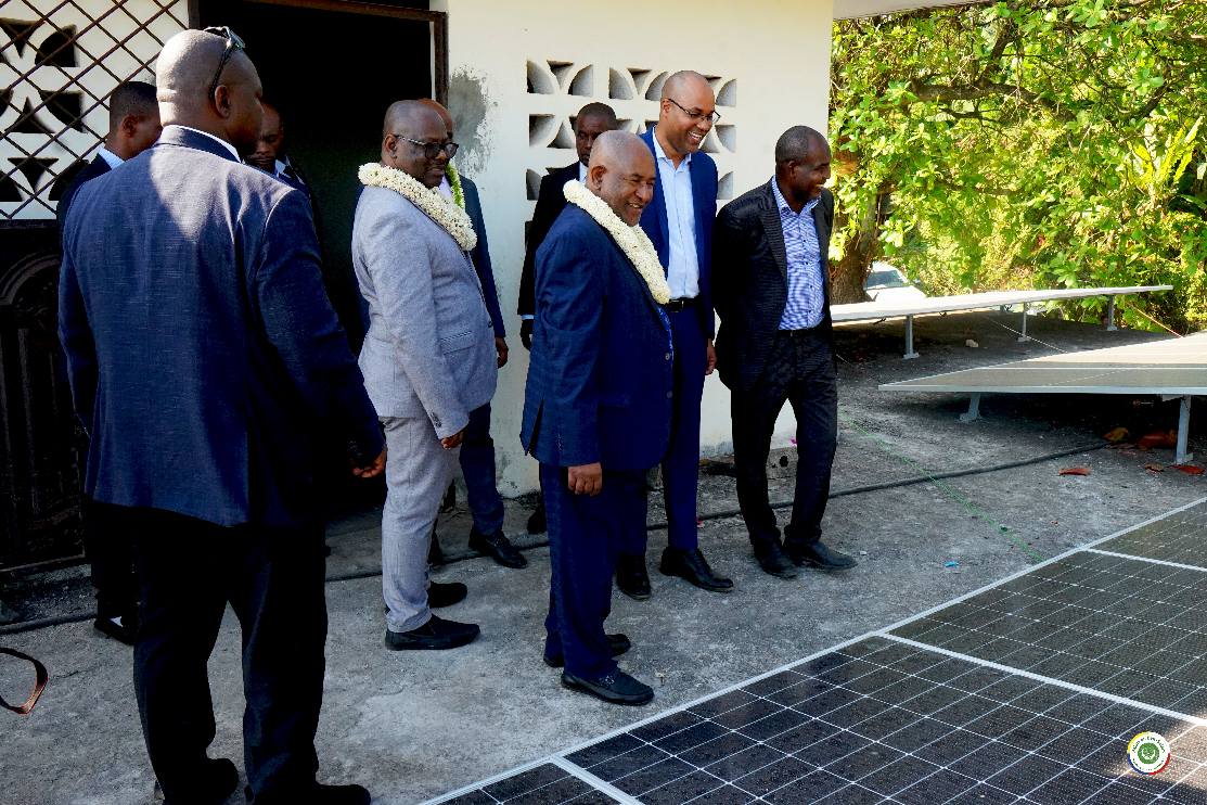 Union des Comores : inauguration de la chambre froide solaire de Niumachiwa