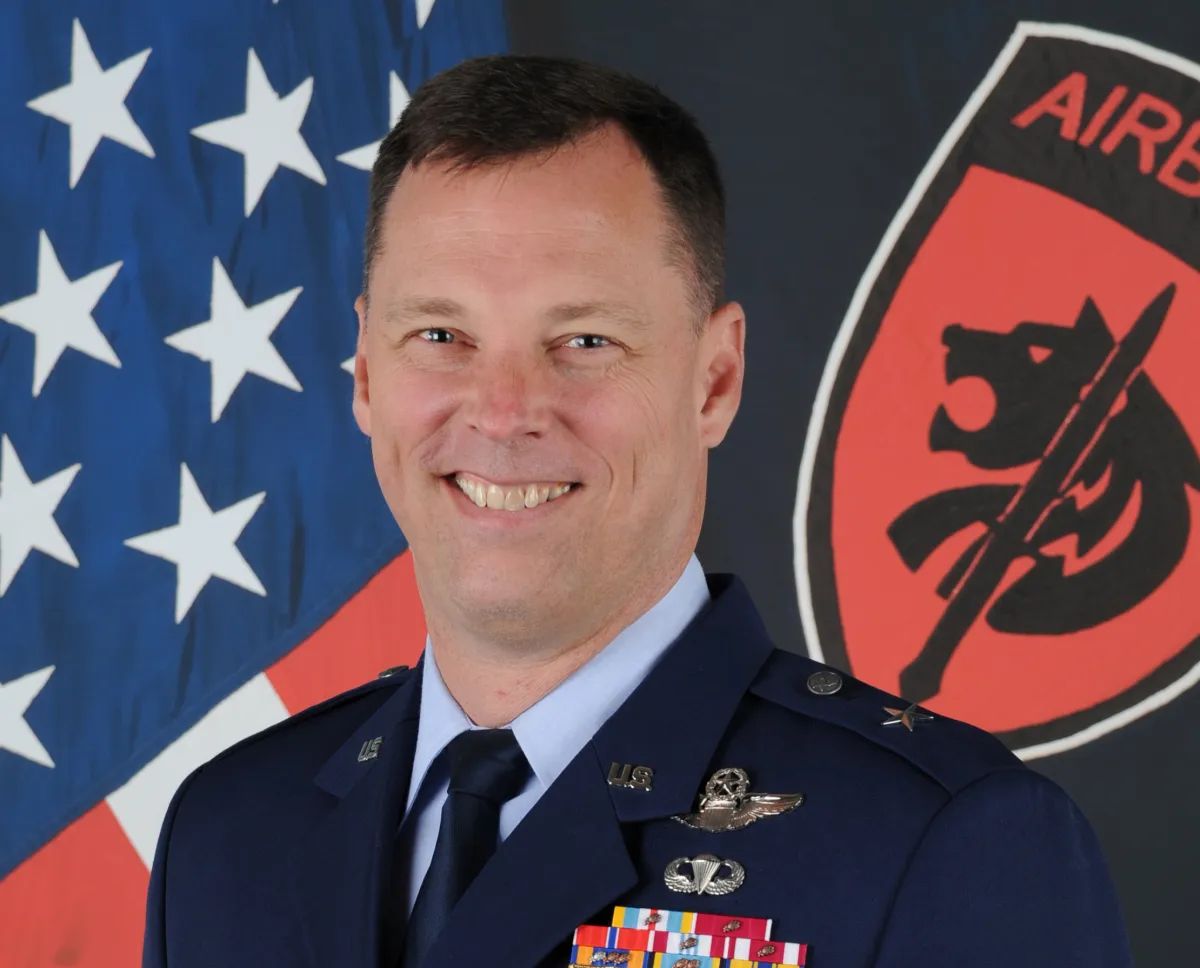 Afrique : le commandant de l’AFRICOM en visite au Bénin et au Cameroun